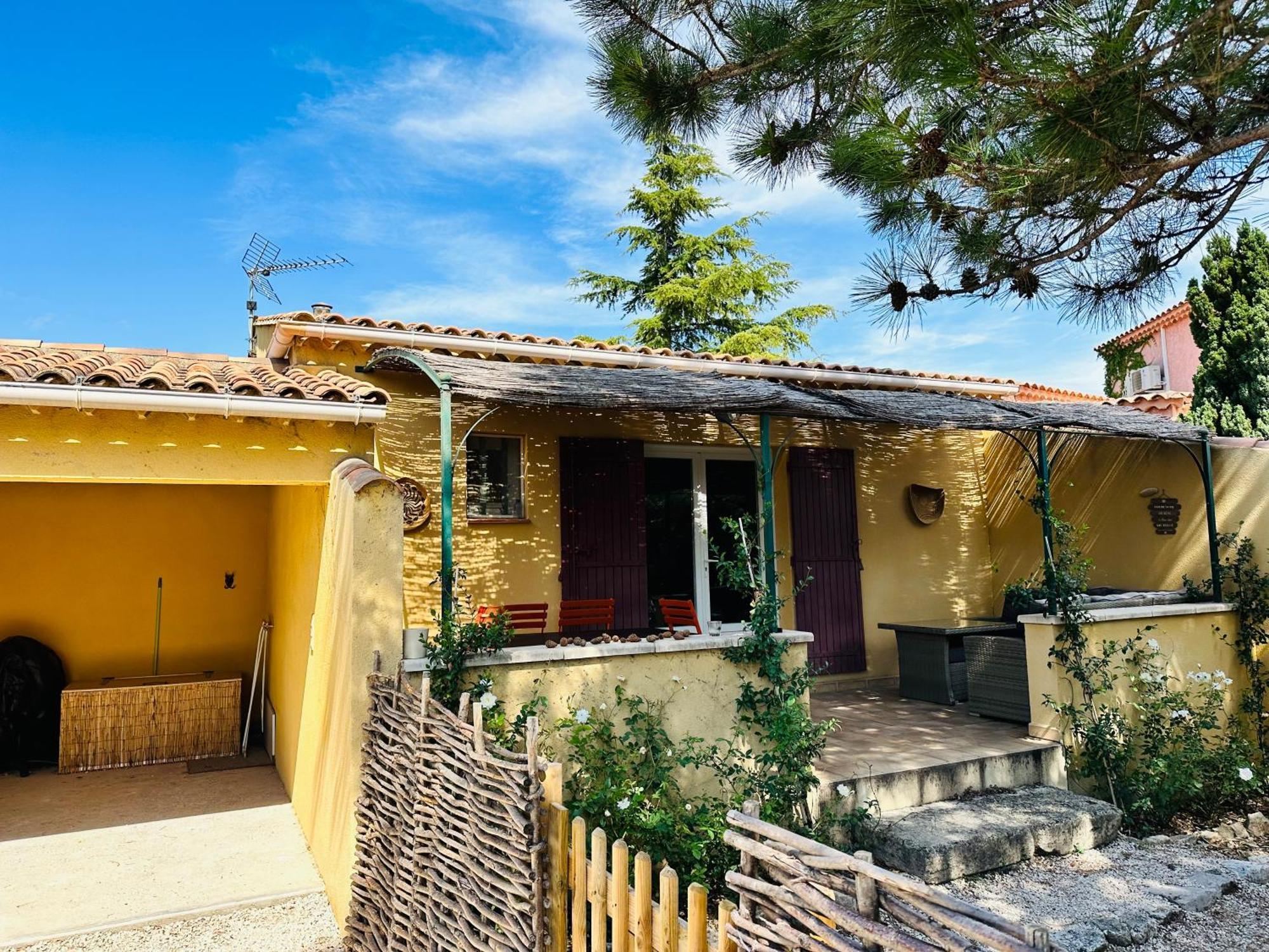 La Pitchoune : Gite Aux Pieds Des Alpilles Mouries Ngoại thất bức ảnh